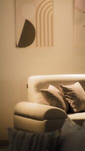 Tips for Creating a Cozy and Inviting Living Room Space